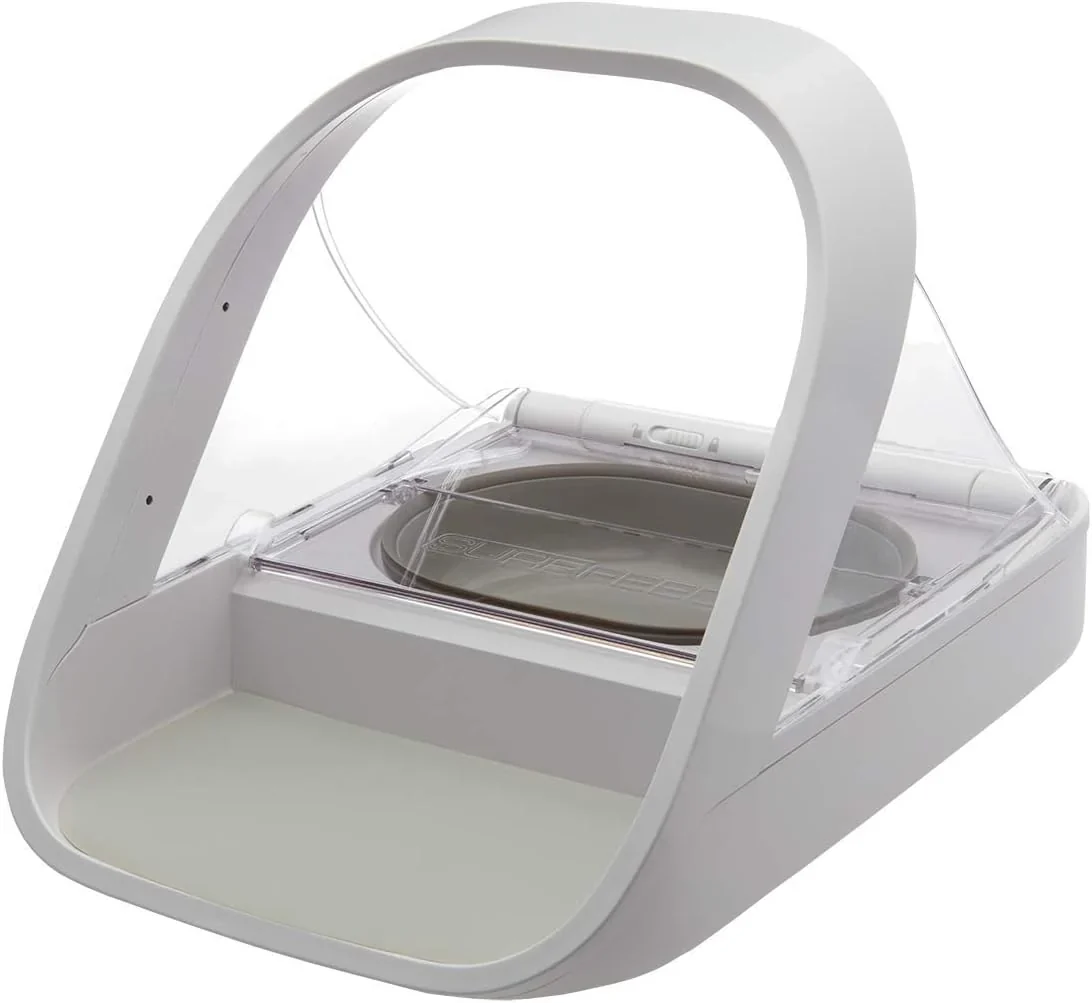 Sure Petcare SureFeed Mikrochip-Futterautomat für Haustiere. mit dichtem Deckelverschluss. kompatibel mit RFID-Halsbandanhänger. geeignet für Nass-