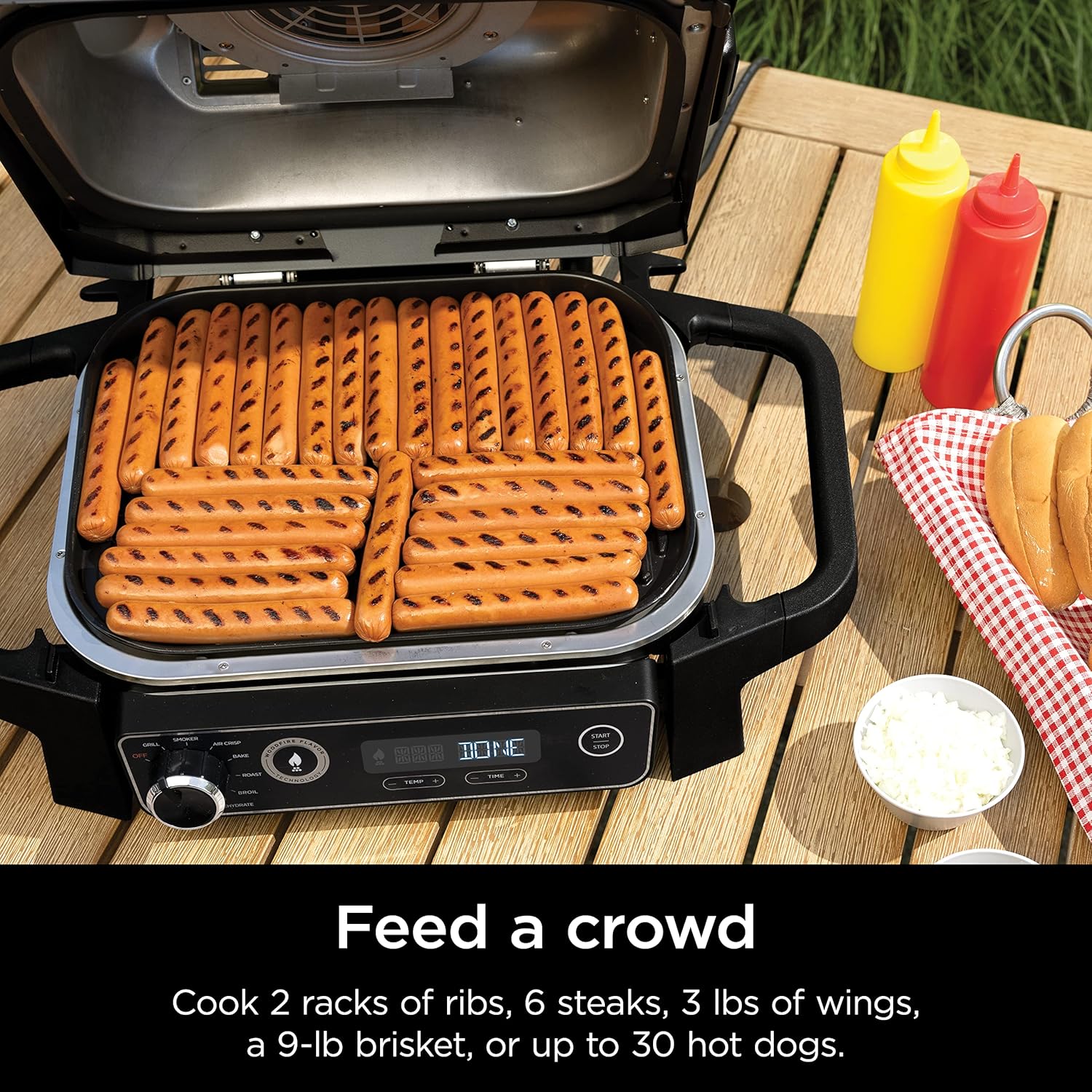 The wood-fire professional outdoor grill is equipped with an internal thermometer. It is a 7-in-one multi-functional grill. a barbecue smoker. an outdoor air fryer. featuring baking. roasting. dehydrating and grilling functions. It adopts the wood-fi